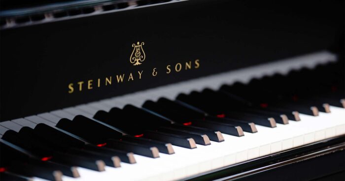 Steinway & Sons zongora billentyűzete
